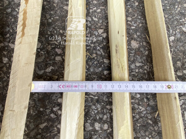 Robinien-Staketenzaun ca. 120cm | Rollen zu 10-LFM – Bild 2