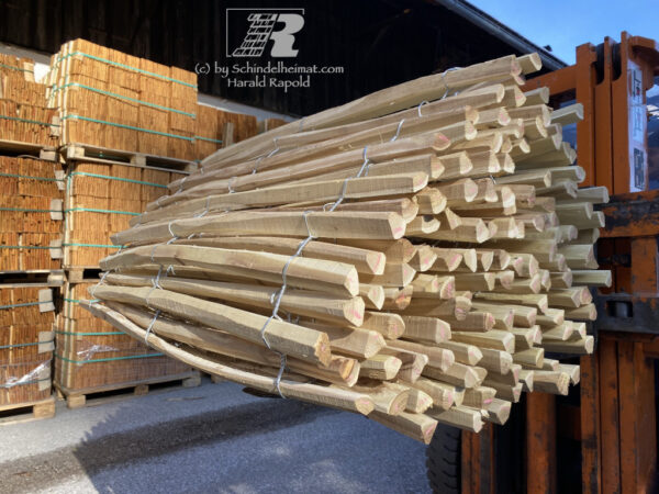 Robinien-Staketenzaun ca. 120cm | Rollen zu 10-LFM – Bild 5