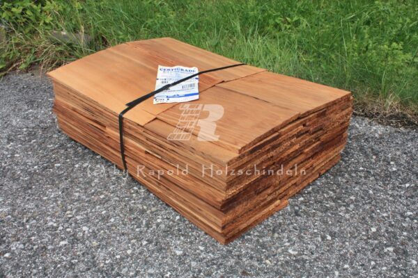 Rot-Zedernschindeln gesägt | 40 cm lang. Blue label, Nr.1 (Wand).
