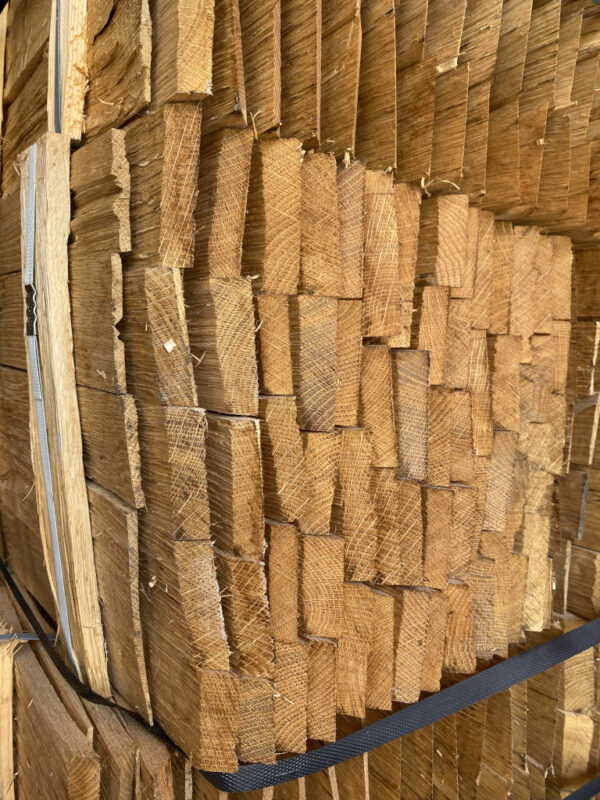 Eichenschindeln gespalten | 40 cm lang in 6 bis 7cm Breiten (Dach).