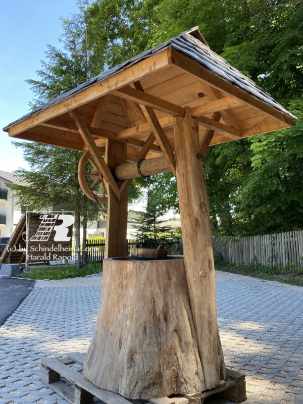 Ziehbrunnen aus Holz. Ausverkauft. – Bild 5